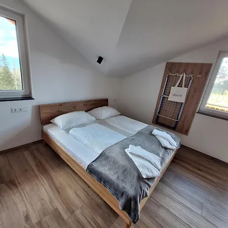 Almhaus Hochenwarter * Sonnenalpe Nassfeld