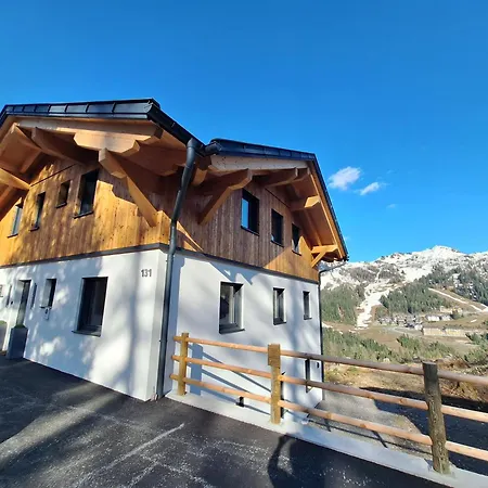 Almhaus Hochenwarter Sonnenalpe Nassfeld